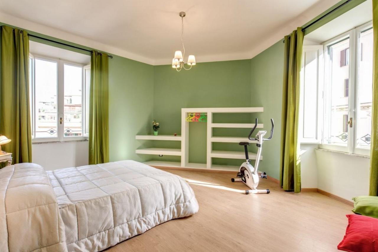 Lovely 4-Bedroom Apartment 30M Sangiovanni Metro 로마 외부 사진
