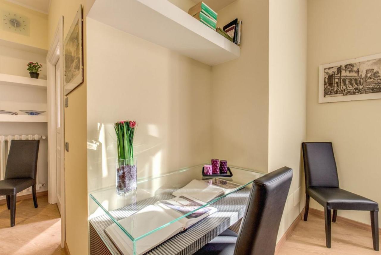 Lovely 4-Bedroom Apartment 30M Sangiovanni Metro 로마 외부 사진