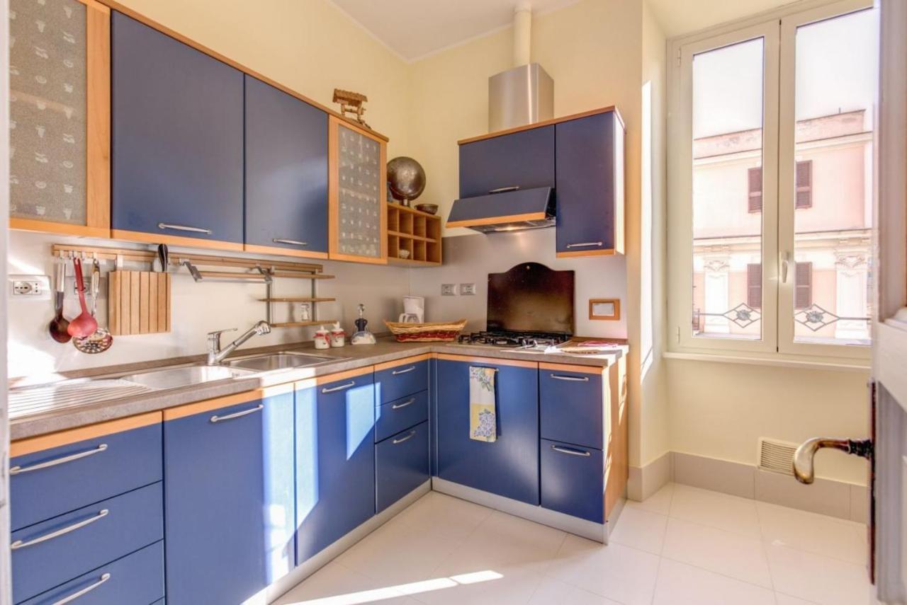Lovely 4-Bedroom Apartment 30M Sangiovanni Metro 로마 외부 사진