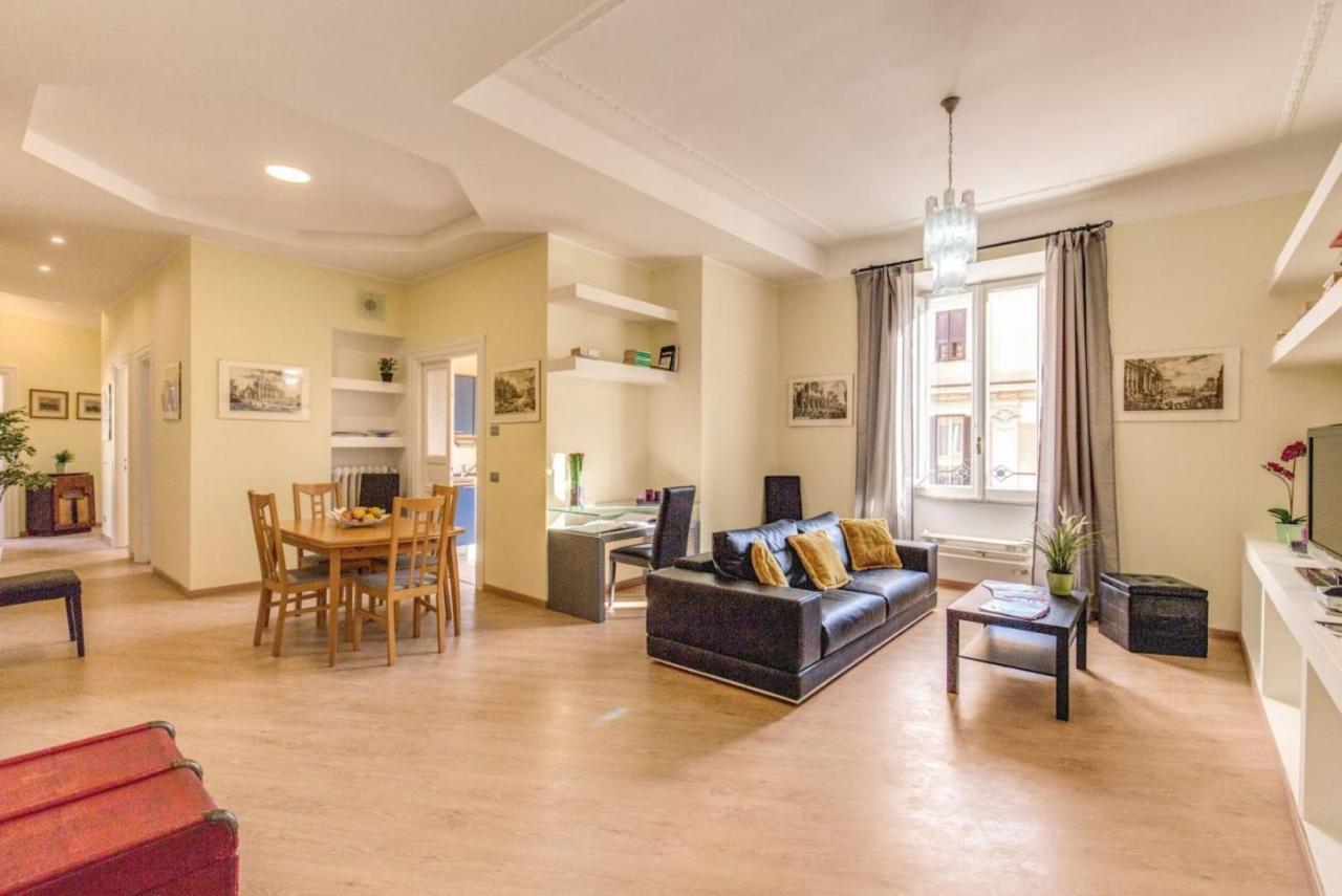 Lovely 4-Bedroom Apartment 30M Sangiovanni Metro 로마 외부 사진
