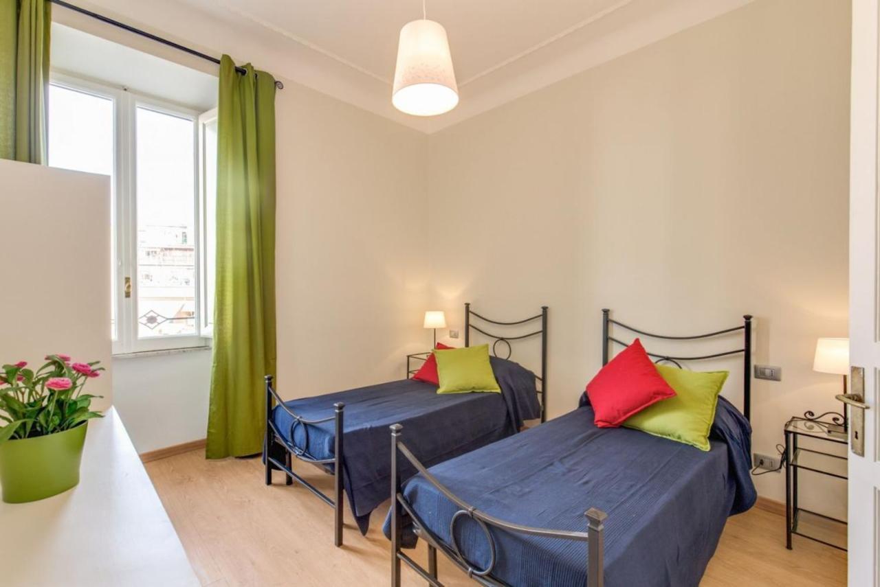 Lovely 4-Bedroom Apartment 30M Sangiovanni Metro 로마 외부 사진