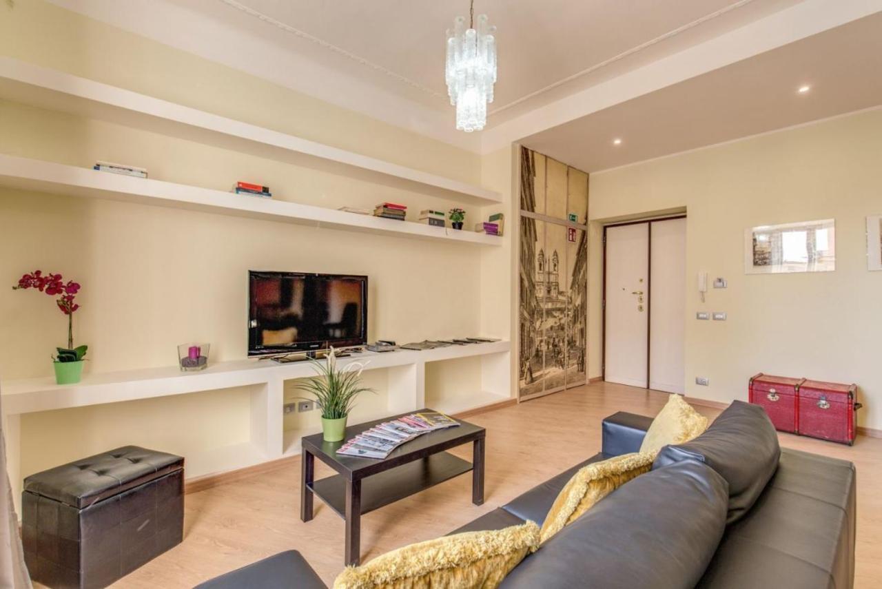 Lovely 4-Bedroom Apartment 30M Sangiovanni Metro 로마 외부 사진